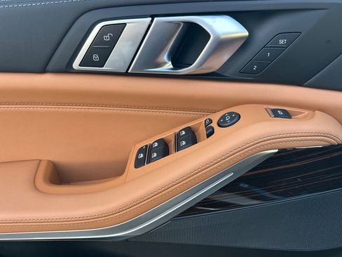 New 2026 BMW X5 xDrive40i w/ Parking Assistance Package image 8