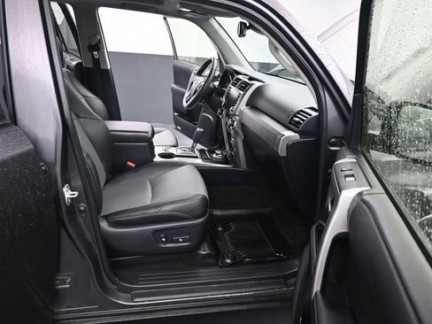 Used 2021 Toyota 4Runner SR5 Premium w/ Moonroof Package image 25