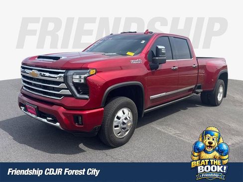 Used 2024 Chevrolet Silverado 3500 High Country w/ High Country Premium Package AWD/4WD image 1