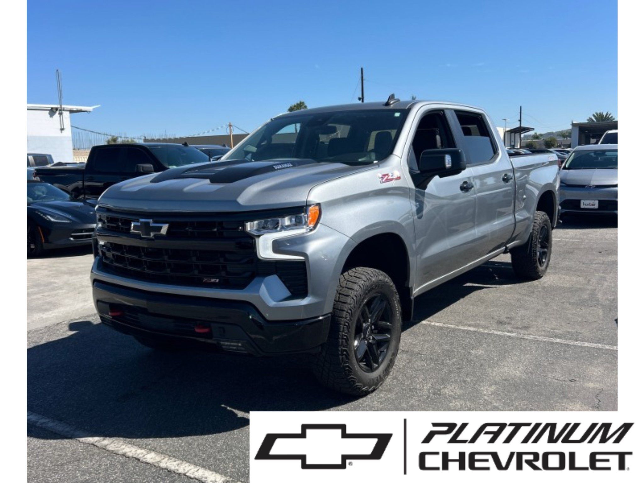 Used 2023 Chevrolet Silverado 1500 LT Trail Boss w/ LT Trail Boss Premium Package AWD/4WD image 1
