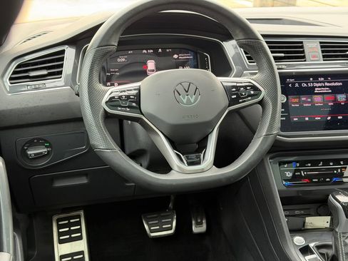 Used 2023 Volkswagen Tiguan SEL R-Line AWD/4WD image 14