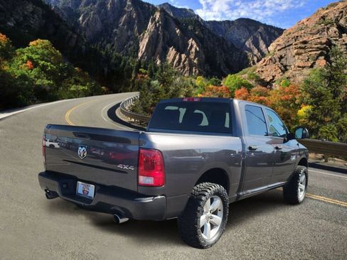 Used 2015 RAM 1500 Express AWD/4WD image 3