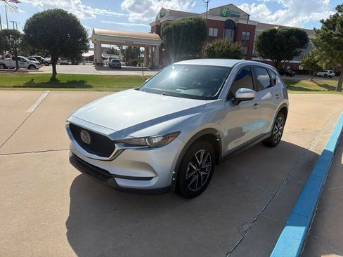 Used 2018 MAZDA CX-5 Touring FWD image 5