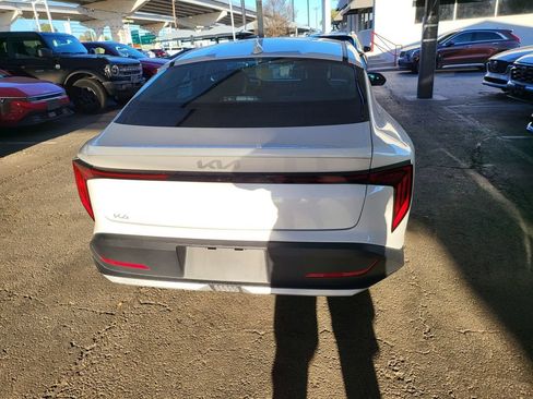 Used 2025 Kia K4 LXS image 27