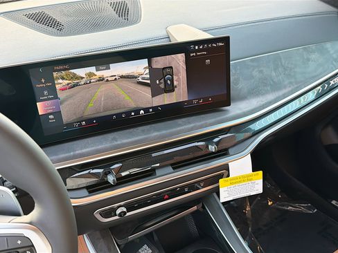 New 2026 BMW X5 xDrive50e w/ Executive Package image 27