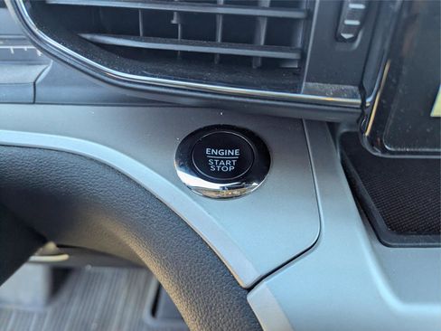 Used 2024 Ford Explorer XLT w/ Equipment Group 202A image 24