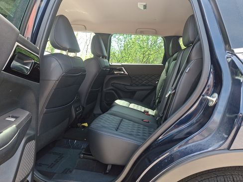Used 2022 Mitsubishi Outlander SEL FWD image 10