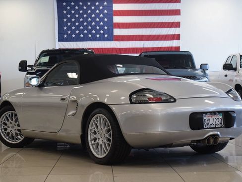 Used 2002 Porsche Boxster RWD image 13