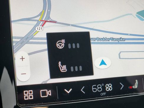 Used 2024 Volvo XC40 Recharge Ultimate w/ Protection Package Premier image 25