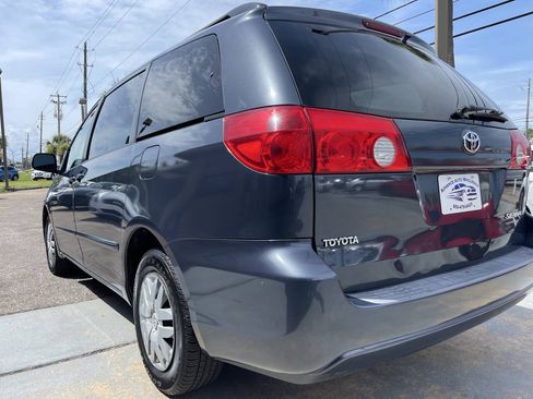 Used 2008 Toyota Sienna LE FWD image 4