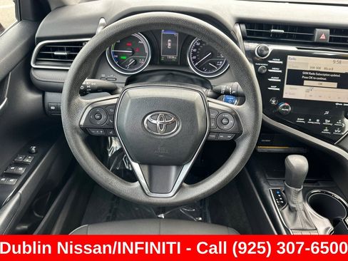 Used 2020 Toyota Camry LE w/ Sunroof Package FWD image 17