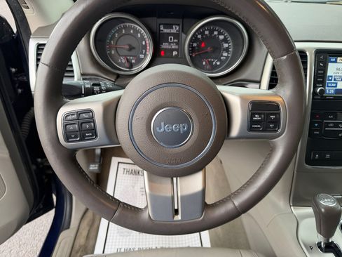 Used 2012 Jeep Grand Cherokee Laredo image 9