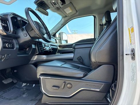 Used 2024 Ford F250 Lariat image 17