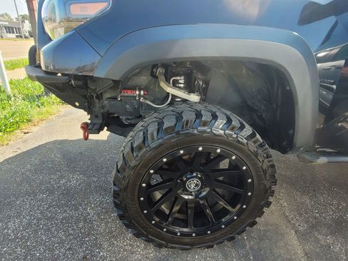 Used 2022 Toyota Tacoma TRD Off-Road image 26