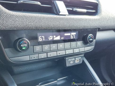 Certified 2026 Subaru Outback Limited AWD/4WD image 15