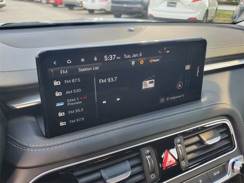 Used 2023 Genesis G70 2.0T image 28