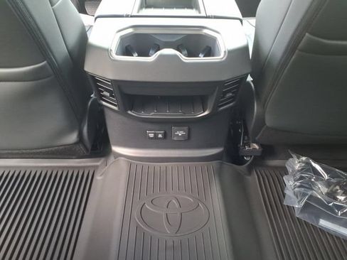 New 2026 Toyota Tundra Limited AWD/4WD image 7