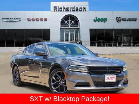 Used 2020 Dodge Charger SXT w/ Blacktop Package RWD image 1