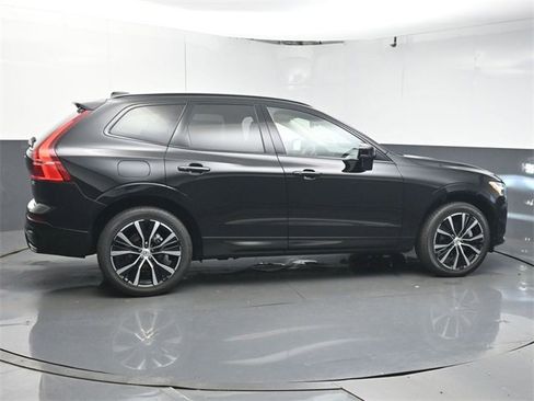 Used 2025 Volvo XC60 B5 Plus w/ Protection Package Premier image 8