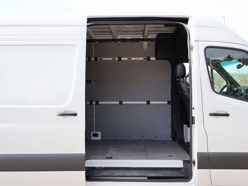 New 2025 Mercedes-Benz Sprinter 2500 image 15