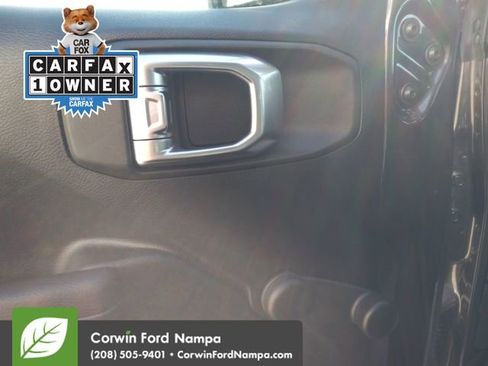 Used 2022 Jeep Wrangler Sport image 11