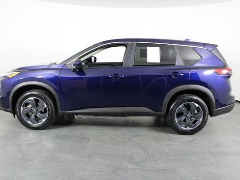 Certified 2025 Nissan Rogue SV image 14