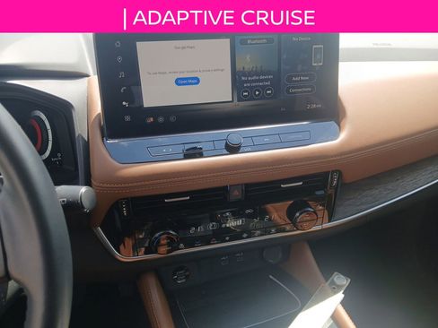 Used 2024 Nissan Rogue Platinum w/ Platinum Premium Package image 14