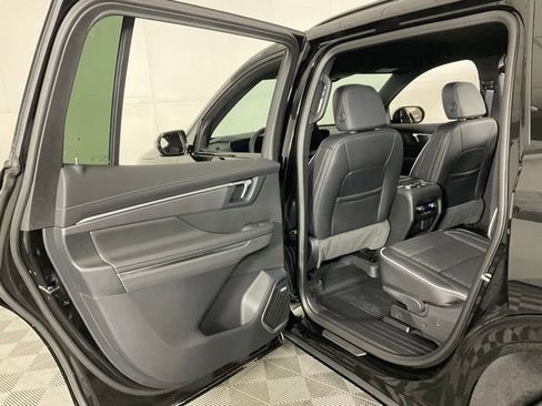 New 2026 Buick Enclave Sport Touring w/ Power Package AWD/4WD image 32