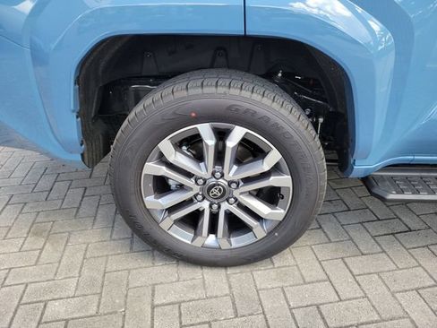 New 2026 Toyota 4Runner Limited AWD/4WD image 5