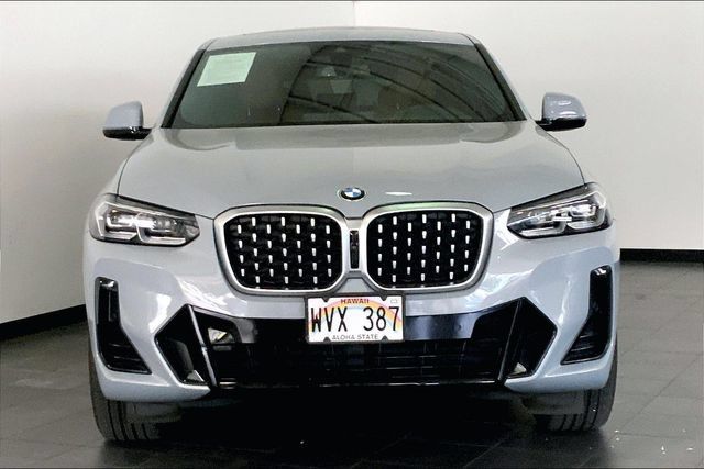 Used 2023 BMW X4 xDrive30i w/ M Sport Package AWD/4WD image 3