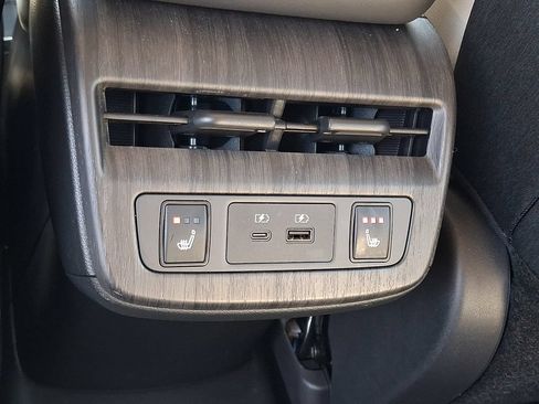Certified 2024 Nissan Ariya AWD image 12