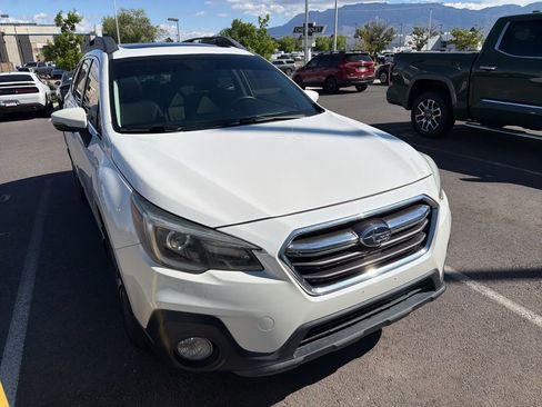 Used 2019 Subaru Outback 3.6R Limited w/ Popular Package #2 image 3