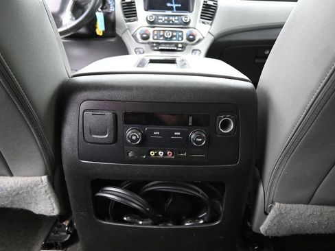 Used 2016 Chevrolet Suburban LT AWD/4WD image 27