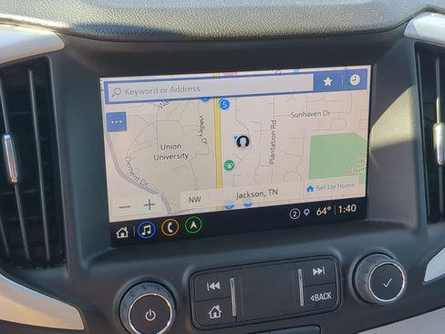 Used 2022 GMC Terrain SLT w/ Infotainment Package II image 18