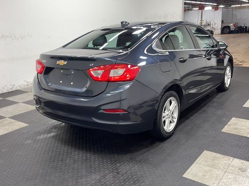 Used 2017 Chevrolet Cruze LT FWD image 16