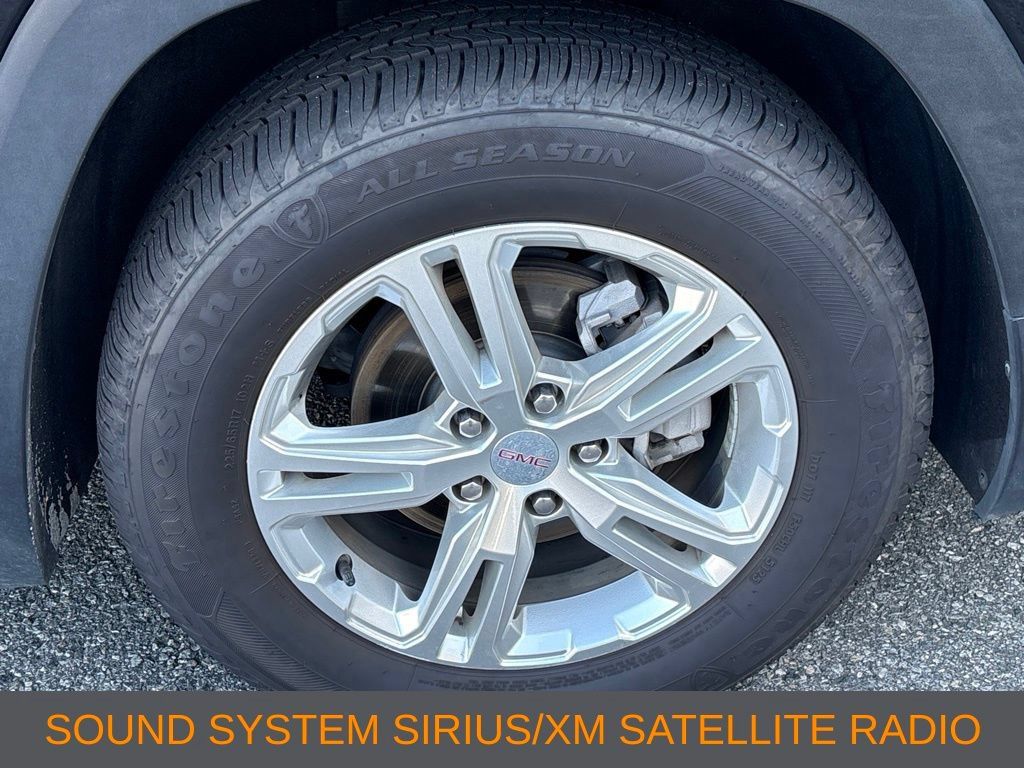 Used 2024 GMC Terrain SLE FWD image 4