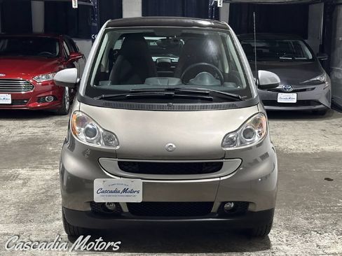 Used 2009 smart fortwo passion RWD image 3