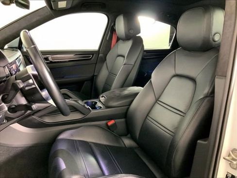 Certified 2021 Porsche Cayenne GTS AWD/4WD image 5