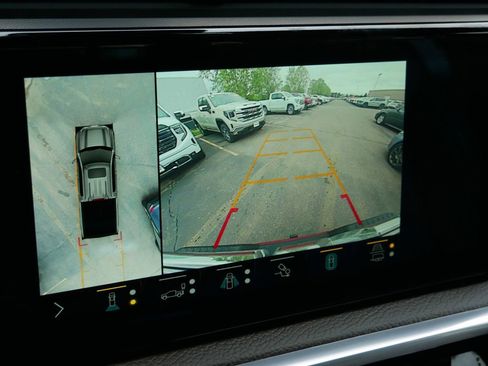 Used 2022 GMC Sierra 1500 Denali w/ Technology Package AWD/4WD image 34