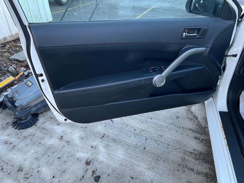 Used 2010 Scion tC image 10