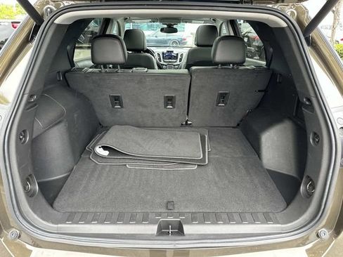 Used 2023 Chevrolet Equinox Premier FWD image 16