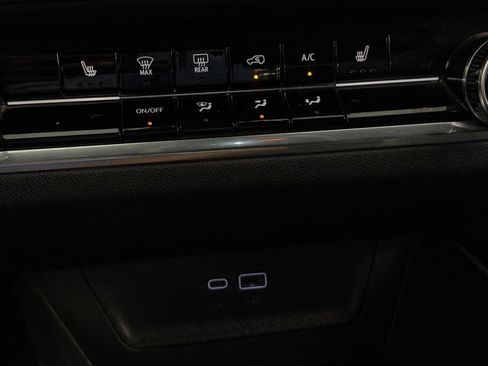 Used 2025 Chevrolet Equinox LT FWD image 18
