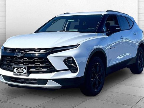 New 2026 Chevrolet Blazer LT w/ Midnight/Sport Edition AWD/4WD image 2
