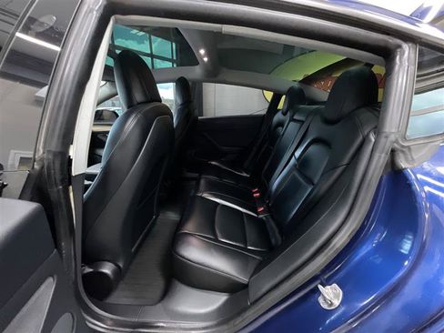 Used 2021 Tesla Model 3 Standard Range RWD image 19