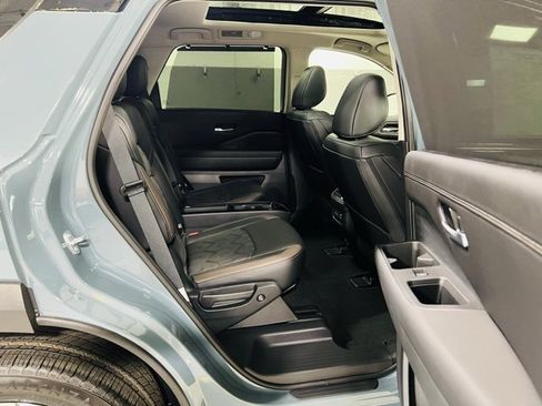 New 2026 Nissan Pathfinder Platinum image 33