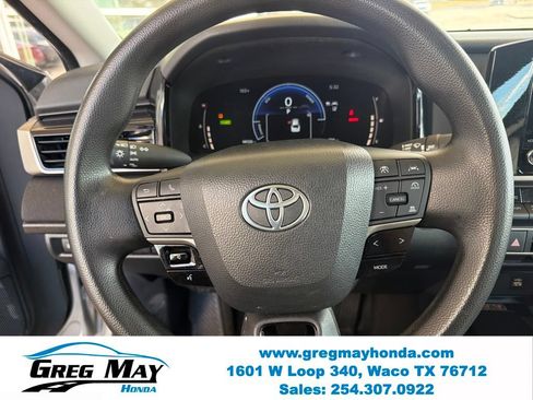 Used 2025 Toyota Camry LE FWD image 15