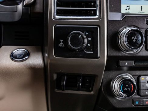 Used 2018 Ford F350 Limited AWD/4WD image 23