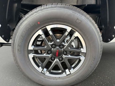 New 2025 Toyota Tacoma TRD Sport image 19