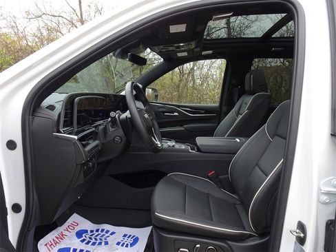 Certified 2024 Cadillac Escalade Sport w/ Touring Package image 9