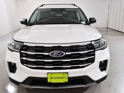 New 2026 Ford Explorer Active w/ Active Comfort Package AWD/4WD image 3
